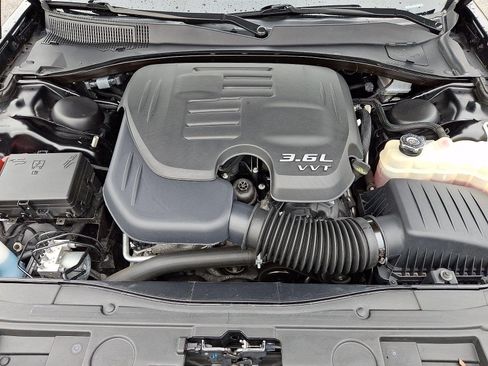 Used 2023 Chrysler 300 S w/ Comfort Group RWD image 28