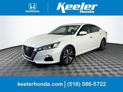 Used 2022 Nissan Altima 2.5 SV
