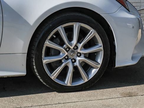 Used 2016 Lexus RC 350 w/ Luxury Package RWD image 45