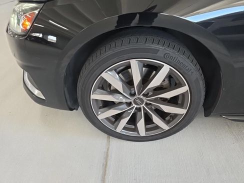 Used 2023 Audi A4 2.0T Premium w/ Convenience Package image 9