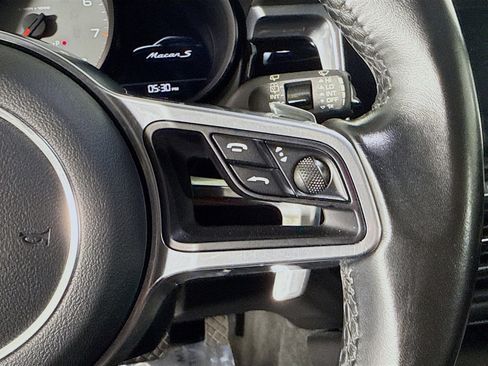 Used 2020 Porsche Macan S w/ Premium Package Plus image 15