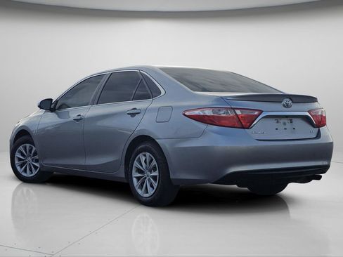 Used 2015 Toyota Camry LE image 22