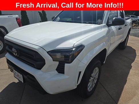 Used 2025 Toyota Tacoma SR w/ SR Upgrade Package RWD image 3