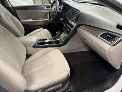 Used 2017 Hyundai Sonata SE image 14