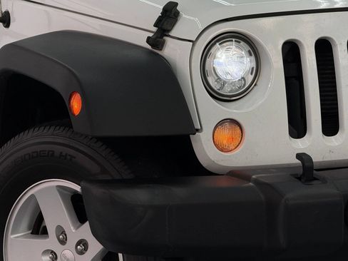 Used 2017 Jeep Wrangler Sport w/ Quick Order Package 24S AWD/4WD image 10