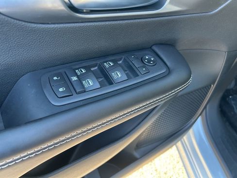 New 2026 Chrysler Pacifica Select image 37