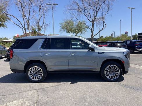 Used 2023 GMC Yukon Denali Ultimate w/ LPO, Floor Liner Package AWD/4WD image 2