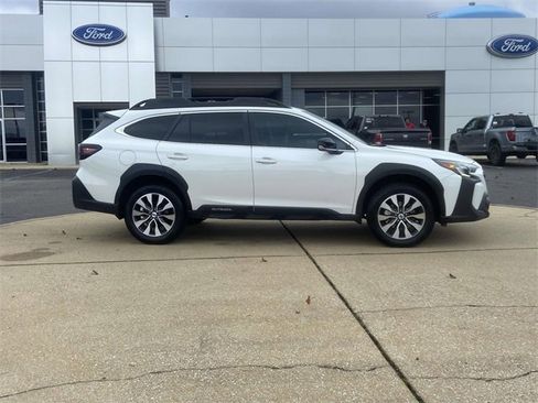 Used 2025 Subaru Outback Limited w/ Popular Package #2 image 2