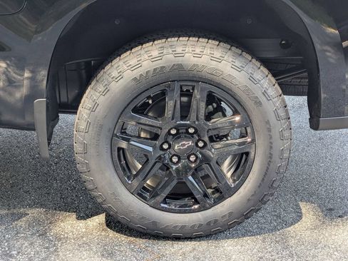 New 2026 Chevrolet Silverado 1500 Custom w/ Turbomax Blackout Package AWD/4WD image 8