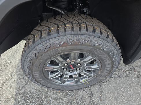 New 2026 GMC Sierra 1500 AT4X AWD/4WD image 11
