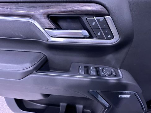 Used 2025 Chevrolet Silverado 1500 LTZ w/ LTZ Premium Package AWD/4WD image 12