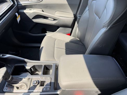 New 2026 Kia Sorento S w/ S Panoramic Sunroof Package image 14