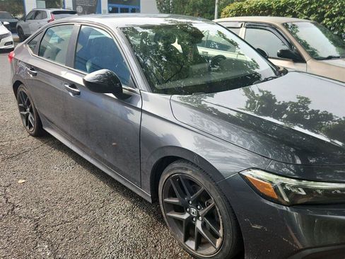Used 2022 Honda Civic Sport image 1