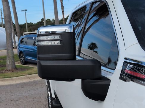 Used 2020 GMC Sierra 2500 Denali w/ Denali Ultimate Package AWD/4WD image 11