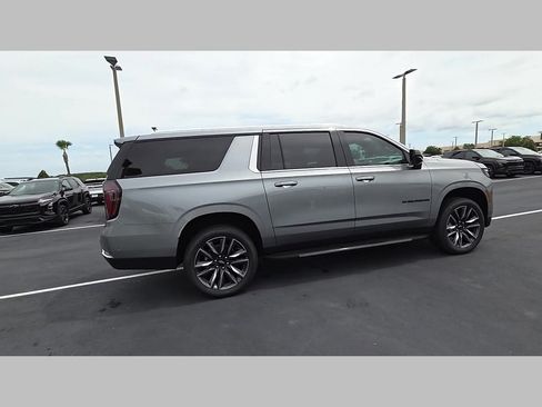 New 2026 Chevrolet Suburban LS w/ LS Custom Edition RWD image 19