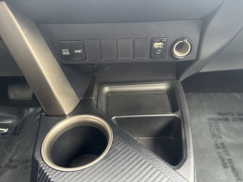 Used 2014 Toyota RAV4 LE image 22