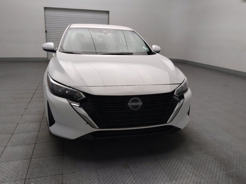 Used 2025 Nissan Sentra SV FWD image 14