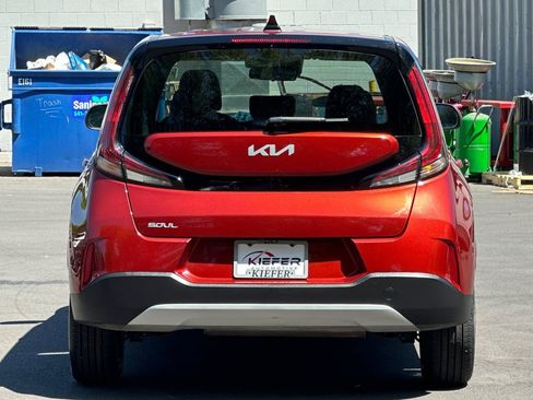 Certified 2025 Kia Soul LX FWD image 5