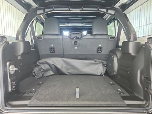 New 2026 Jeep Wrangler Unlimited Rubicon w/ Technology Group image 50