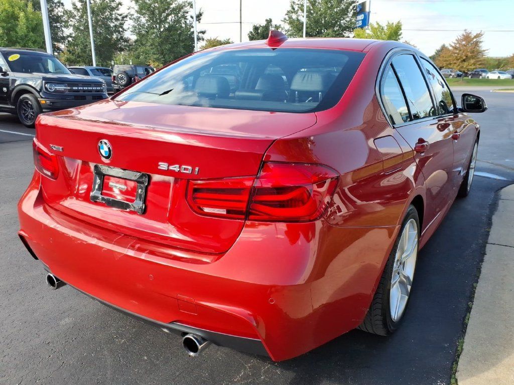Used 2016 BMW 340i xDrive Sedan AWD/4WD image 4
