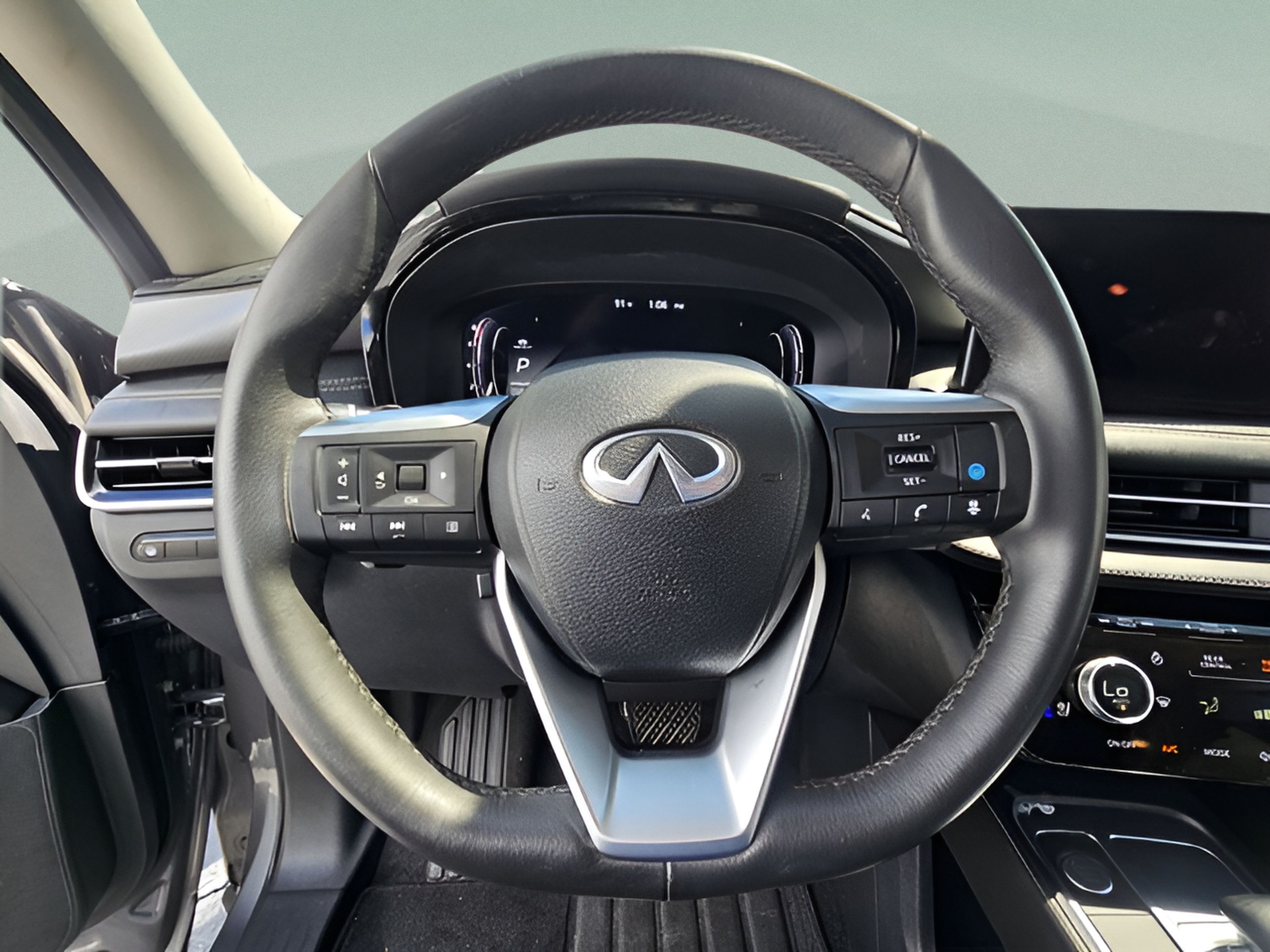 Used 2022 INFINITI QX60 Luxe w/ Cargo Package FWD image 20