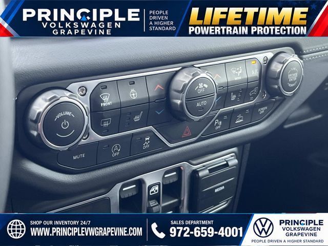 Used 2026 Jeep Wrangler Unlimited Rubicon AWD/4WD image 23