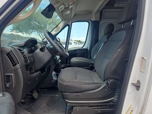 Used 2023 RAM ProMaster 2500 FWD image 4