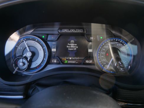 Certified 2022 RAM 1500 Limited image 36