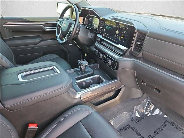 Used 2022 Chevrolet Silverado 1500 LTZ AWD/4WD image 28