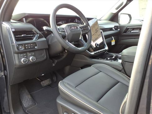 New 2026 GMC Yukon XL Elevation image 13