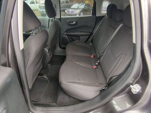 Used 2020 Jeep Compass Sport image 32