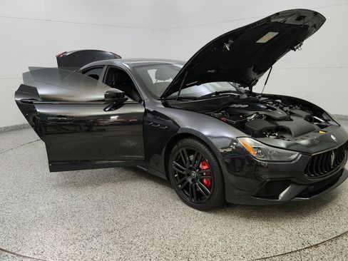 Used 2023 Maserati Ghibli Modena RWD image 9