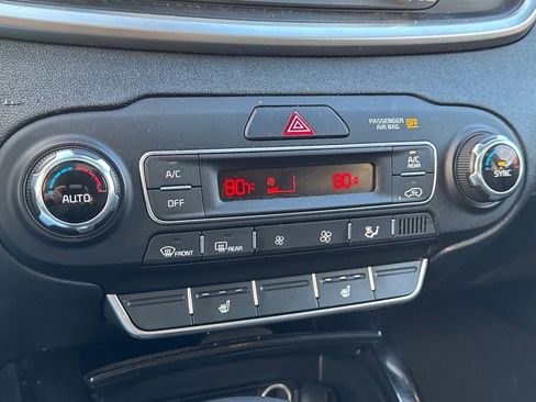 Used 2020 Kia Sorento SX image 18