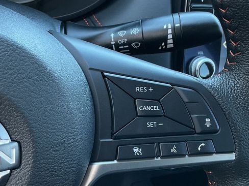 New 2025 Nissan Versa SR image 21