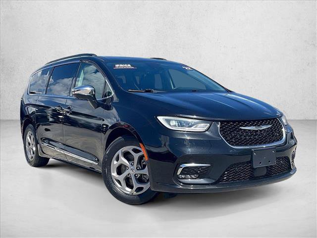 Used 2022 Chrysler Pacifica Limited FWD image 12