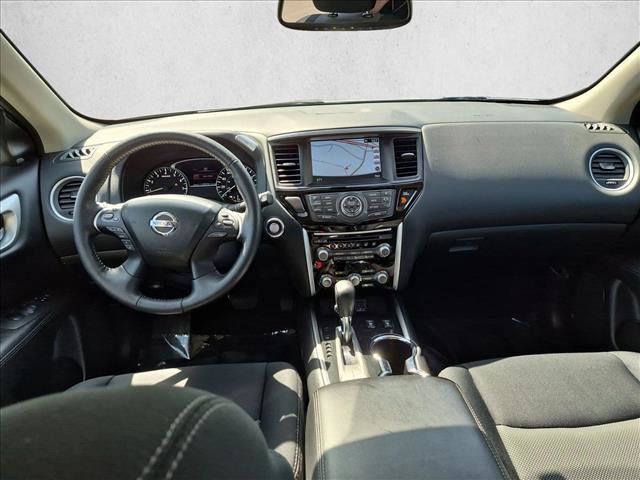 Used 2018 Nissan Pathfinder SV w/ SV Tech Package FWD image 18