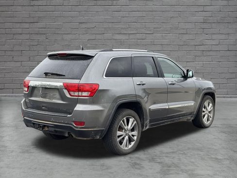 Used 2013 Jeep Grand Cherokee Laredo AWD/4WD image 8