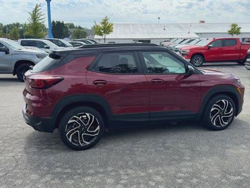 Certified 2025 Chevrolet TrailBlazer RS w/ Driver Confidence Package FWD image 9