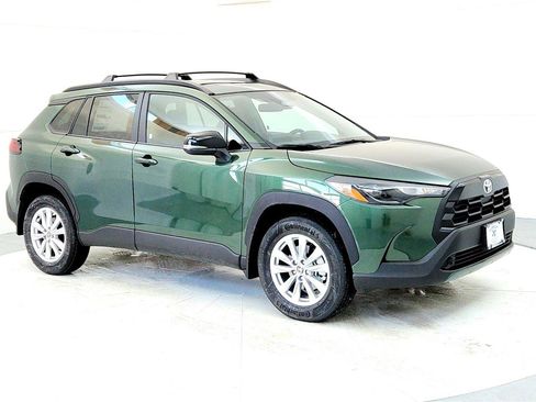 New 2026 Toyota Corolla Cross LE image 7