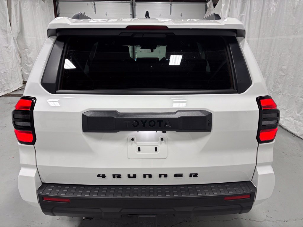 Used 2026 Toyota 4Runner SR5 AWD/4WD image 6