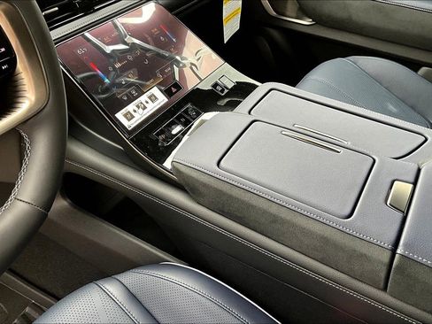 New 2026 INFINITI QX80 4WD w/ Sport Exterior Package image 22