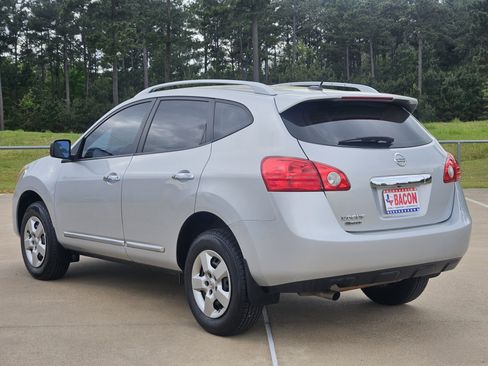 Used 2014 Nissan Rogue S w/ Convenience Package image 6