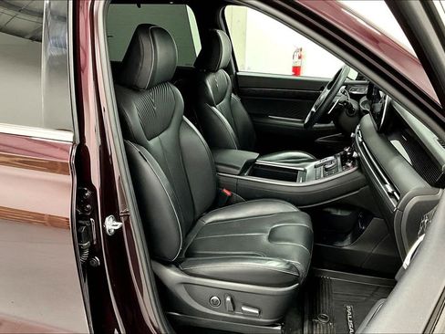 Used 2024 Hyundai Palisade Calligraphy image 10