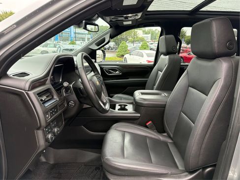 Used 2023 Chevrolet Tahoe LT w/ Luxury Package AWD/4WD image 9