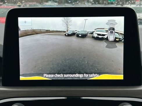 Used 2020 Ford Escape Titanium image 27