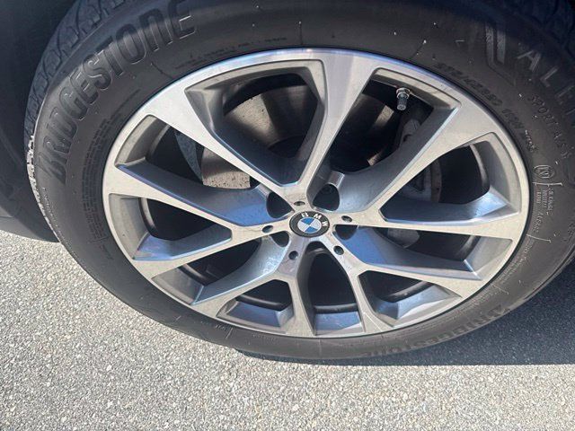 Certified 2024 BMW X5 xDrive40i w/ Premium Package AWD/4WD image 30