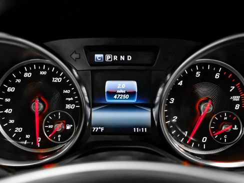 Used 2017 Mercedes-Benz SLC 300 image 11