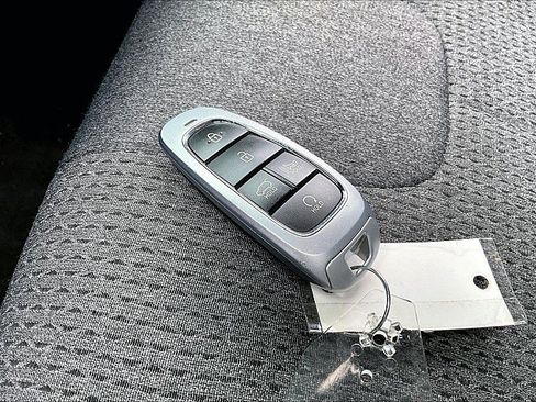 Used 2023 Hyundai Santa Fe SEL AWD/4WD image 8