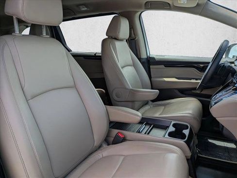 Used 2021 Honda Odyssey Touring image 23