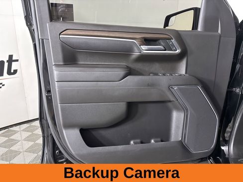 Used 2022 Chevrolet Silverado 1500 LT Trail Boss w/ LPO, Dark Essentials Package AWD/4WD image 8